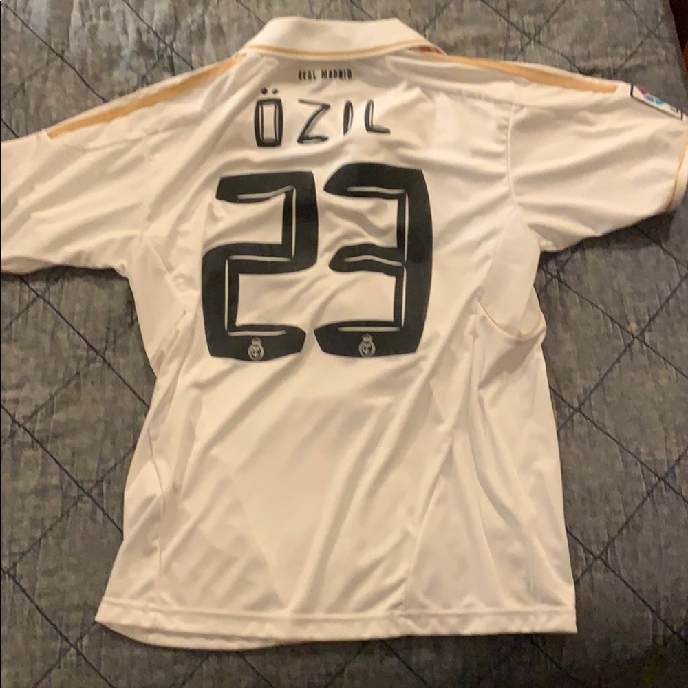 Özil real madrid jersey